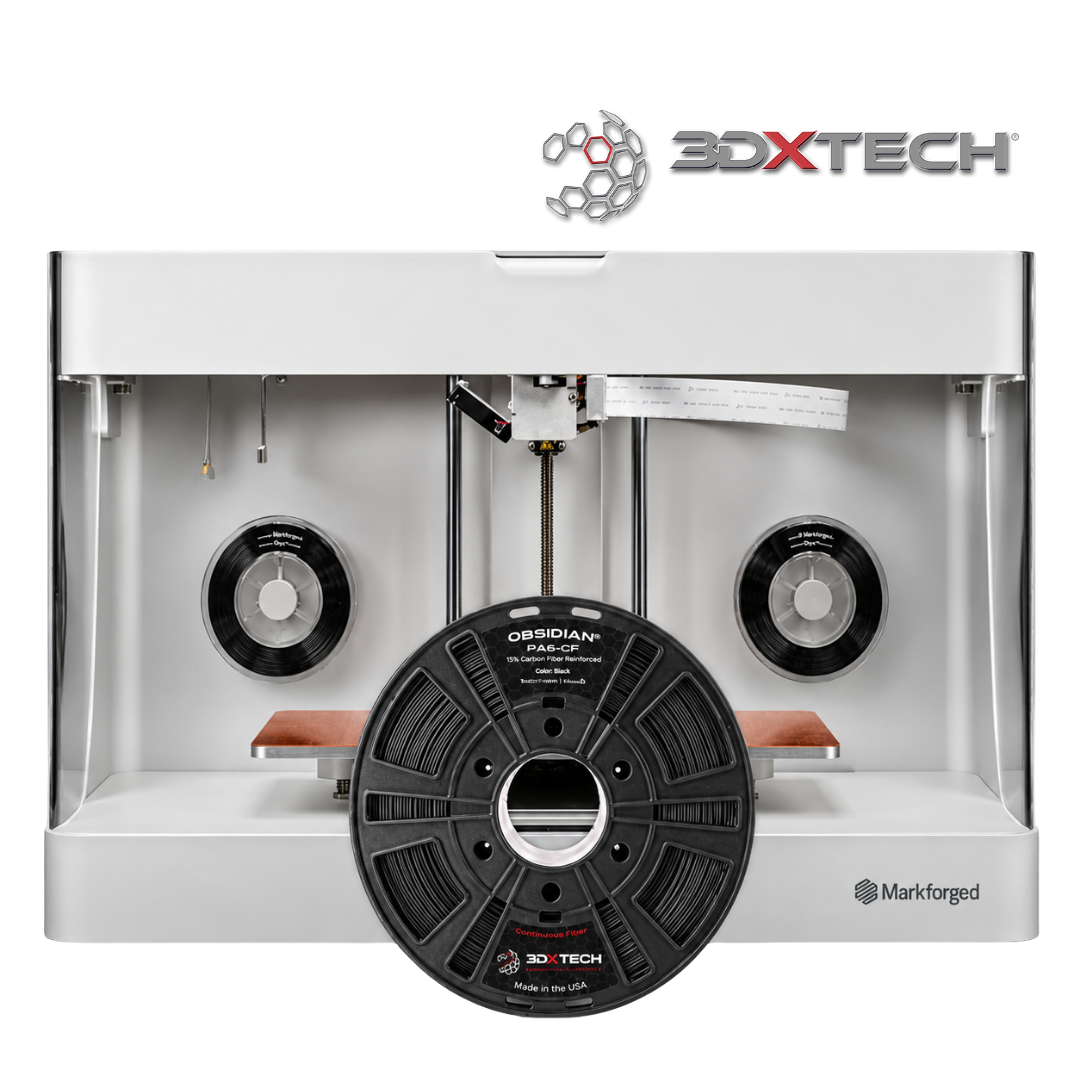 Impressora 3D Markforged com carretel de filamento 3DXTech Obsidian Nylon 6+CF à frente